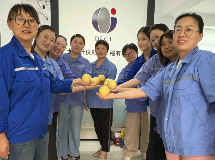 月满人间，礼暖人心｜公司中秋国庆双节礼品发放进行时